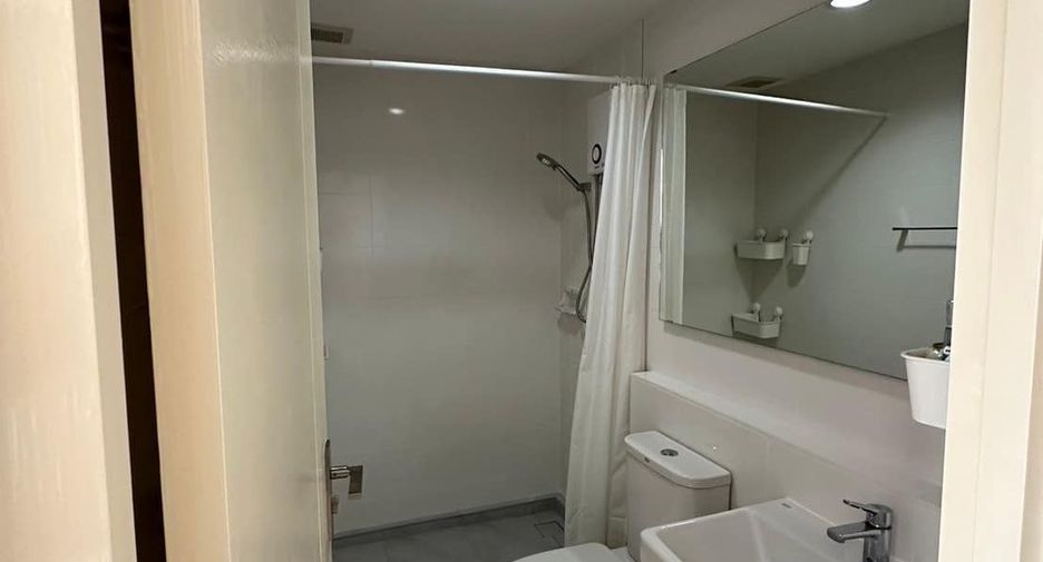 For sale and for rent 2 bedrooms townhouse in Mueang Samut Prakan, Samut Prakan