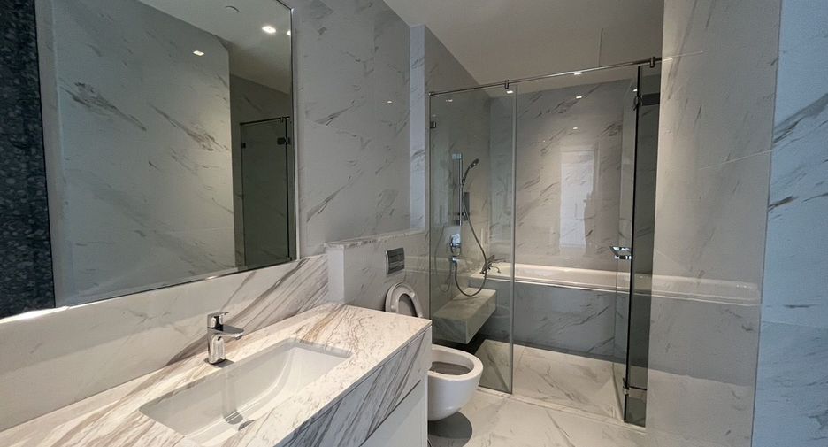 For sale and for rent 3 bedrooms condo in Bang Kho Laem, Bangkok