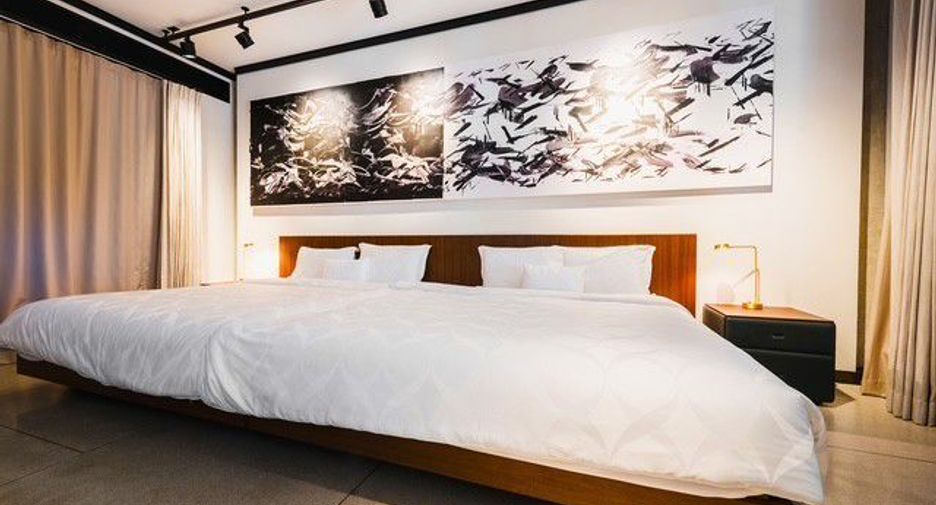 For sale 5 bedrooms condo in Yan Nawa, Bangkok