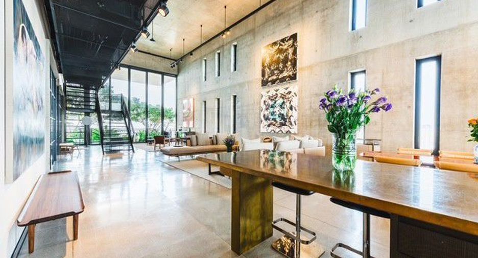 For sale 5 bedrooms condo in Yan Nawa, Bangkok
