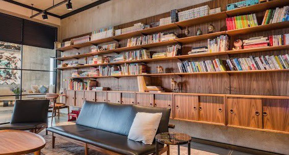 For sale 5 bedrooms condo in Yan Nawa, Bangkok