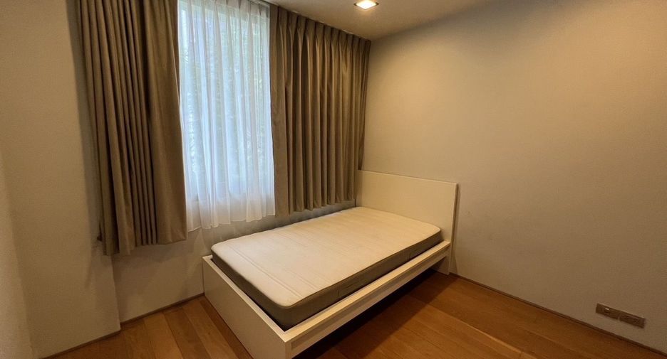 Condo en alquiler de 3 habitaciones en Khlong Toei, Bangkok