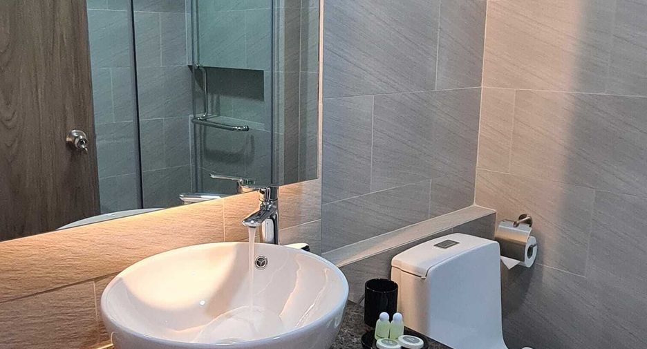 Condo en alquiler de 2 habitaciones en Mueang Phuket, Phuket