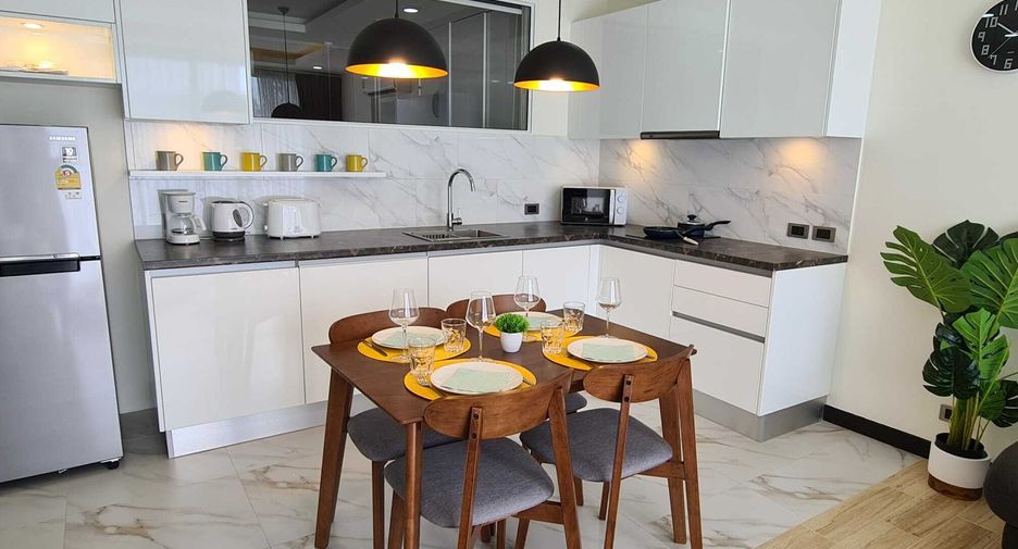 Condo en alquiler de 2 habitaciones en Mueang Phuket, Phuket
