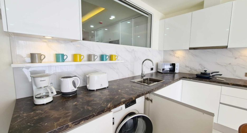 Condo en alquiler de 2 habitaciones en Mueang Phuket, Phuket