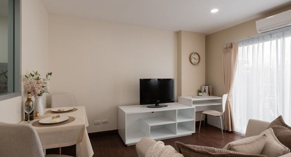 For sale studio condo in Phra Khanong, Bangkok