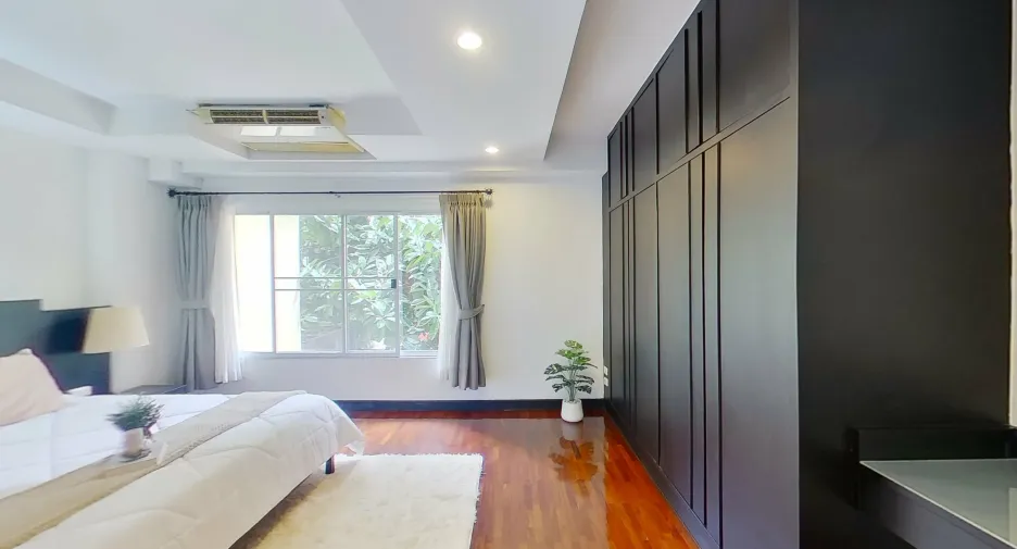 À louer 3 chambres appartement à Watthana, Bangkok