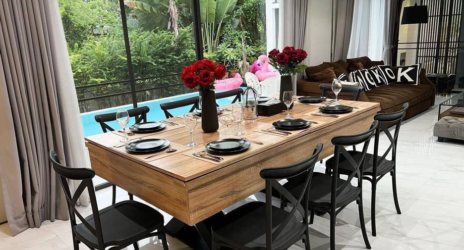 For rent 10 bedrooms villa in Bang Kapi, Bangkok