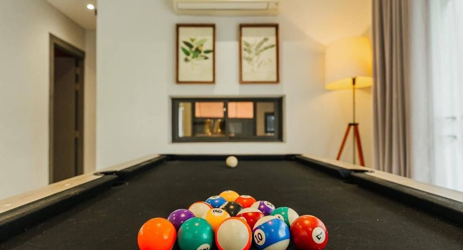 For rent 10 bedrooms villa in Bang Kapi, Bangkok