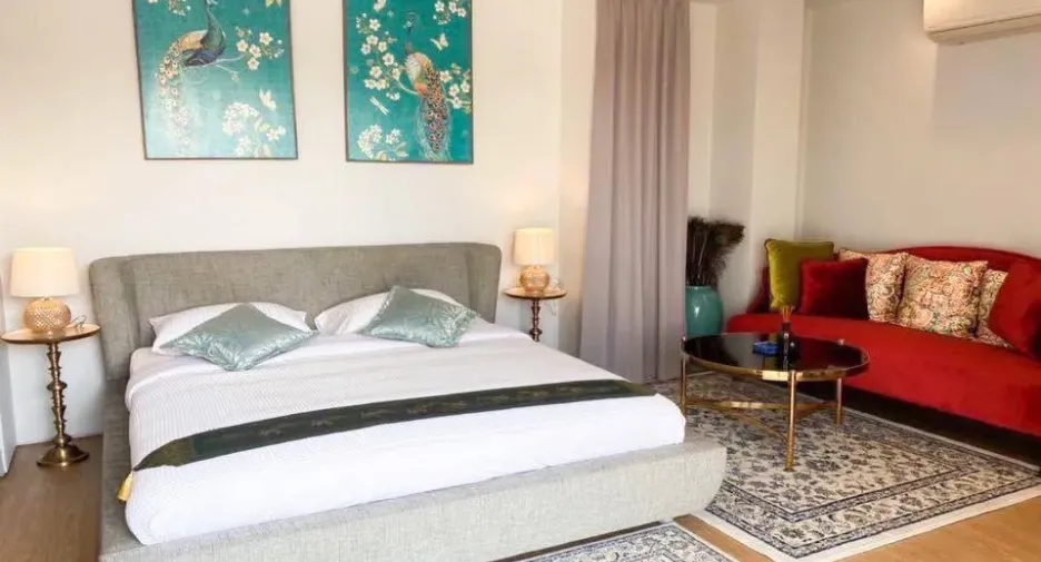 For rent 10 bedrooms villa in Bang Kapi, Bangkok