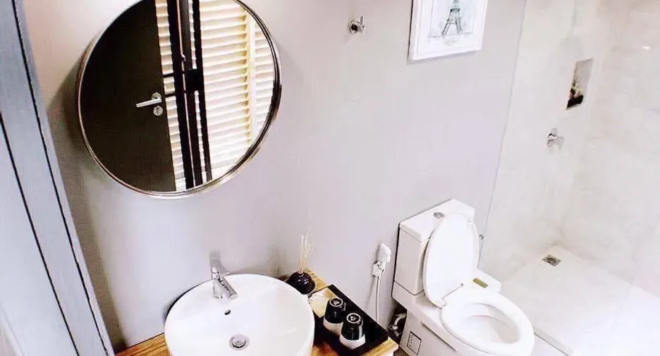 For rent 10 bedrooms villa in Bang Kapi, Bangkok