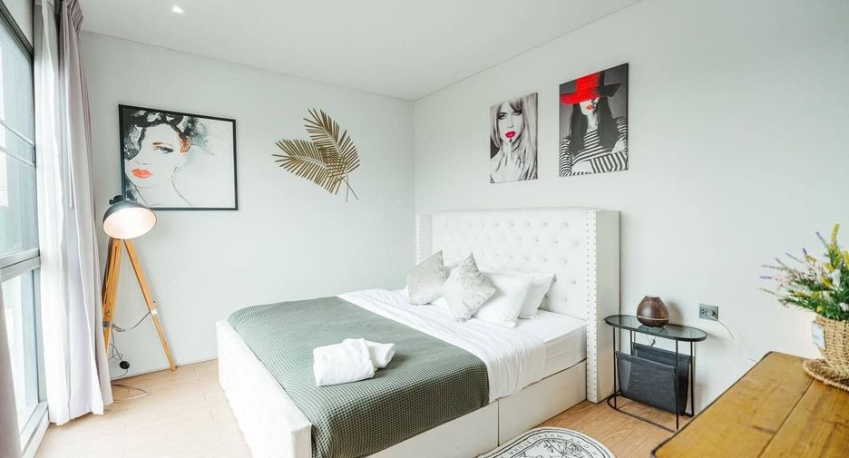 For rent 10 bedrooms villa in Bang Kapi, Bangkok