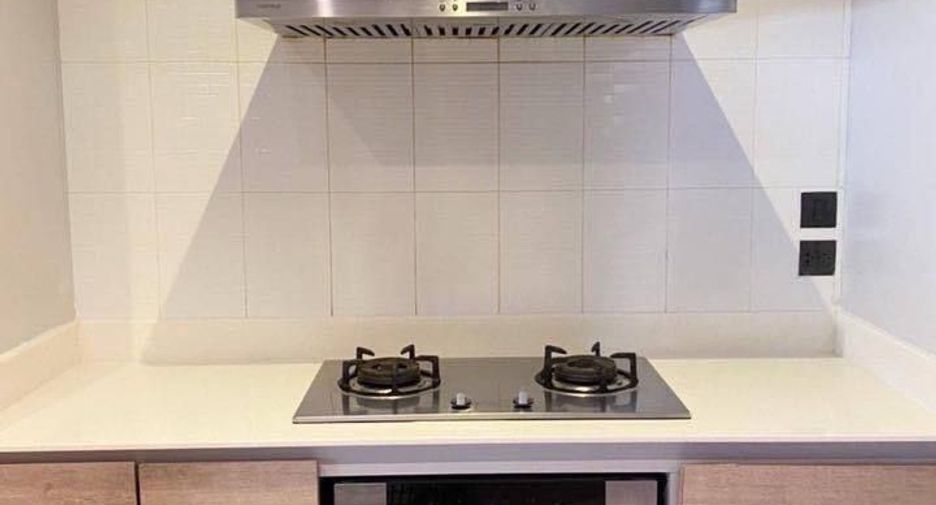 For rent 10 bedrooms villa in Bang Kapi, Bangkok