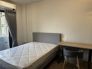 Wohnung zur Miete mit 1 Zimmer in Bang Rak, Bangkok