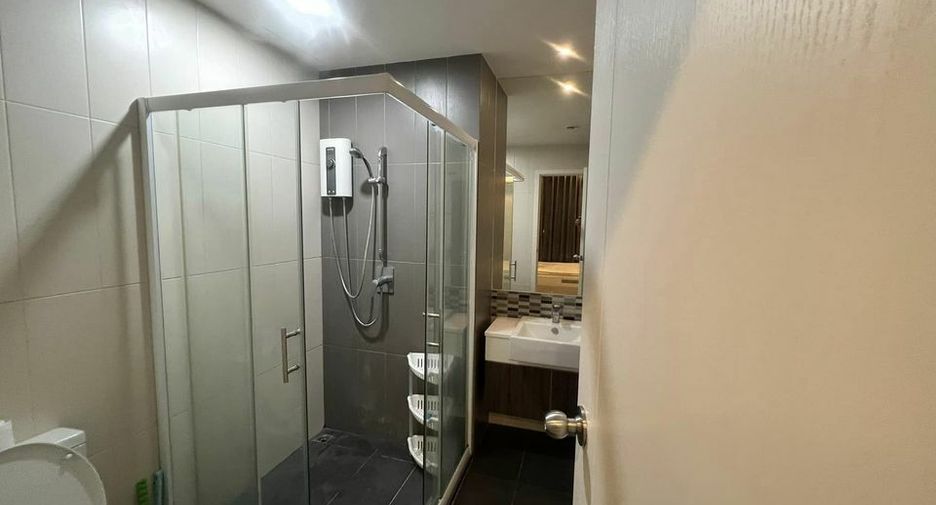 For rent 1 bed condo in Phaya Thai, Bangkok