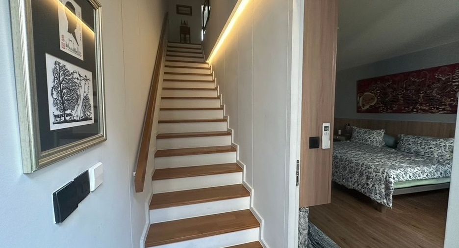 For sale and for rent 3 bedrooms townhouse in Suan Luang, Bangkok