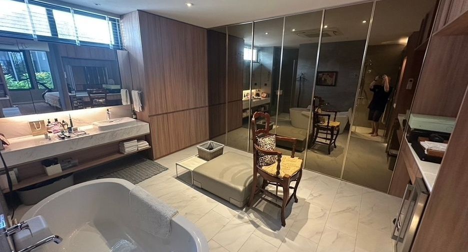 For sale and for rent 3 bedrooms townhouse in Suan Luang, Bangkok