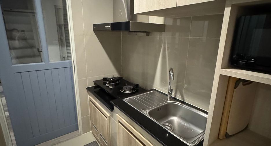 For sale 4 bedrooms house in Lat Krabang, Bangkok