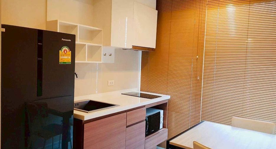 Condo en venta de 1 habitaciones en Yan Nawa, Bangkok