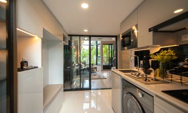 For sale 1 bed condo in Khlong Toei, Bangkok