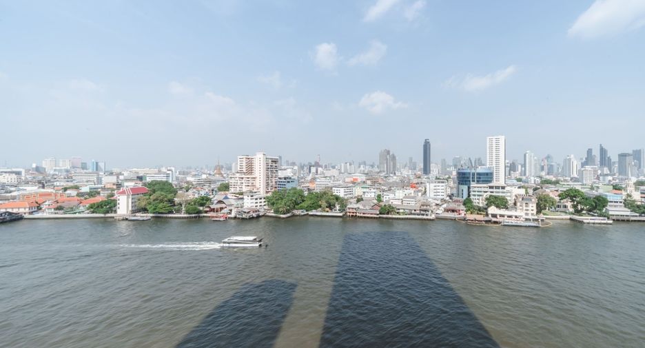 À louer 2 chambres condo à Khlong San, Bangkok