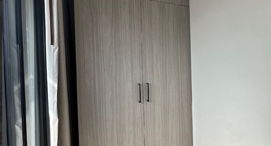 For rent studio condo in Khlong Toei, Bangkok