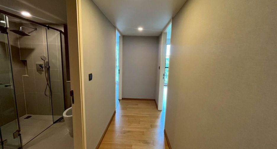 For rent 2 bedrooms condo in Pathum Wan, Bangkok