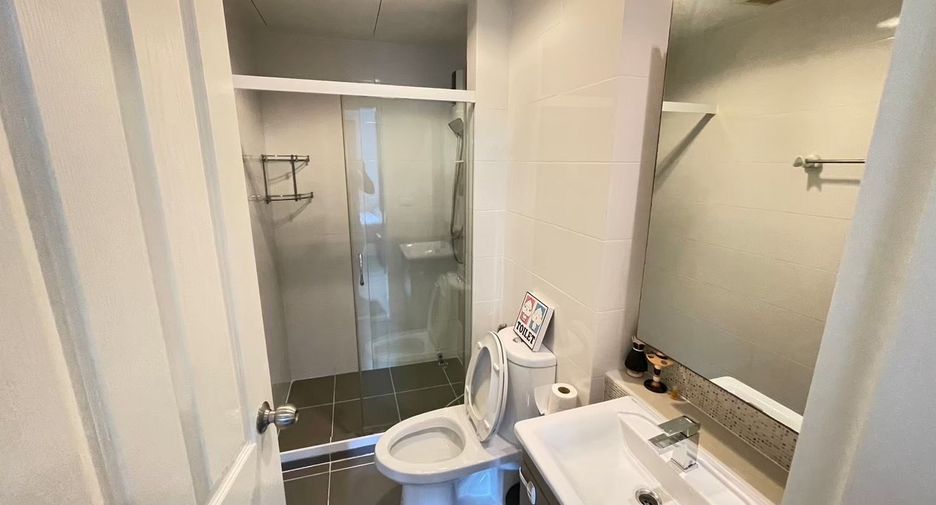 For rent 1 bed condo in Phra Khanong, Bangkok