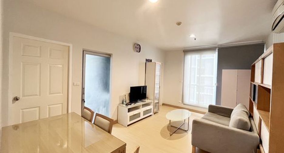 Condo en alquiler de 2 habitaciones en Huai Khwang, Bangkok