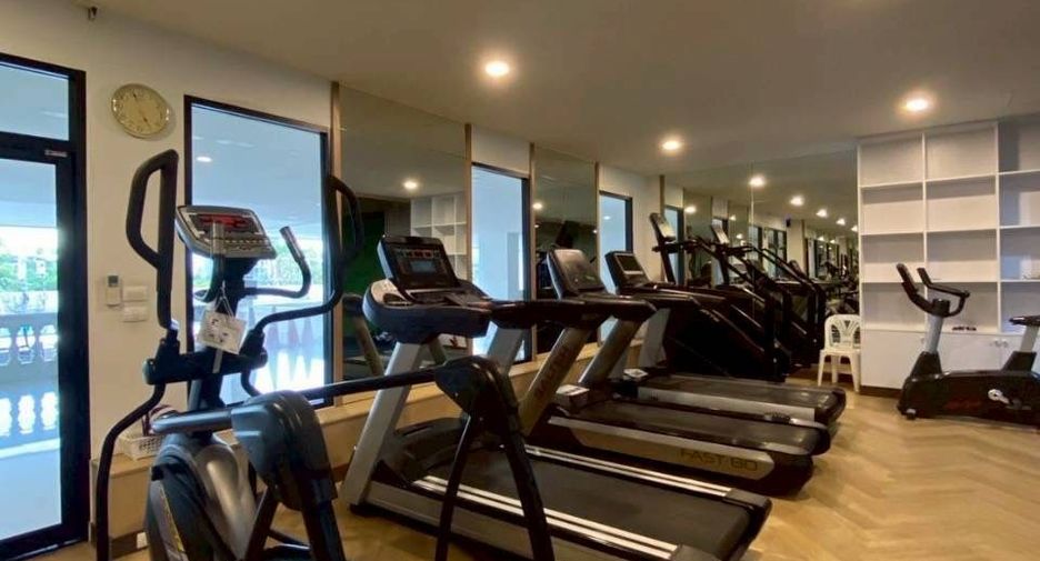 For rent 3 bedrooms condo in Watthana, Bangkok