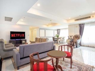Продажа 3 спальни кондо в Кхлонг Тоеи, Бангкок