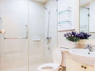 Продажа 3 спальни кондо в Кхлонг Тоеи, Бангкок