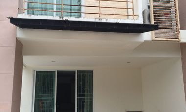 Casa adosada en venta de 2 habitaciones en Mueang Phuket, Phuket