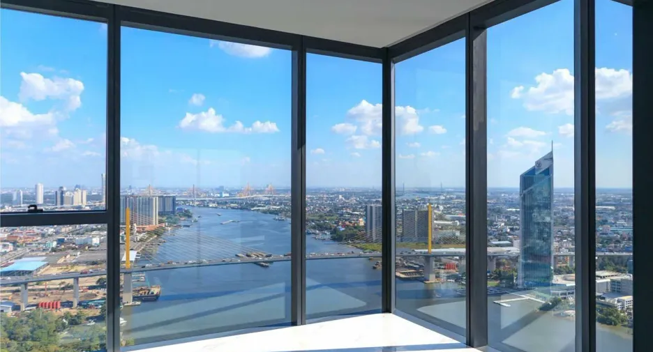 Condo en venta de 3 habitaciones en Bang Kho Laem, Bangkok