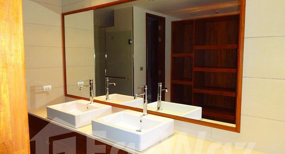 For sale and for rent 2 bedrooms apartment in Mueang Phuket, Phuket