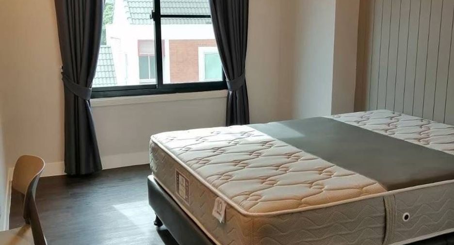 À louer 3 chambres appartement à Watthana, Bangkok