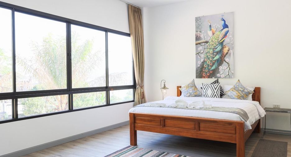 For rent 5 bedrooms villa in Mueang Phuket, Phuket