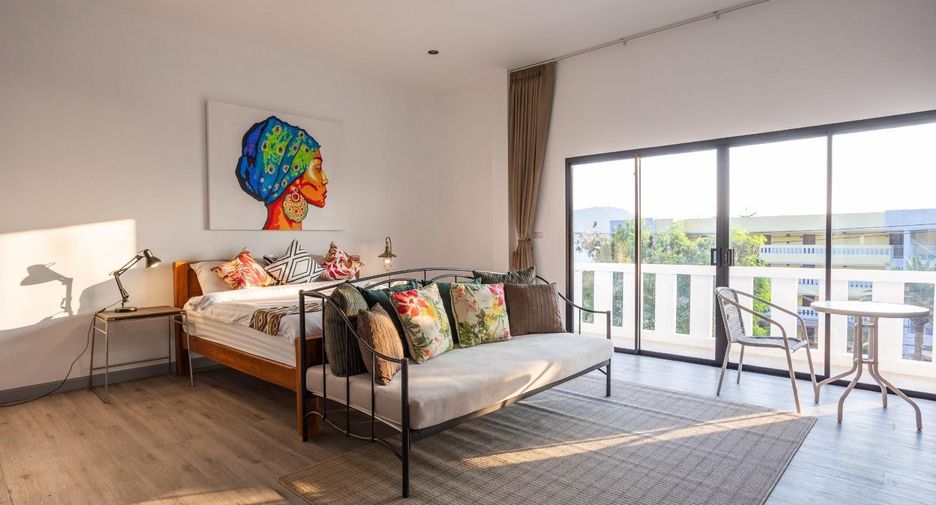 For rent 5 bedrooms villa in Mueang Phuket, Phuket