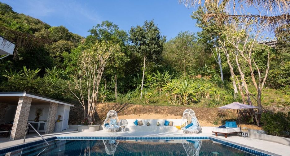 For rent 5 bedrooms villa in Mueang Phuket, Phuket