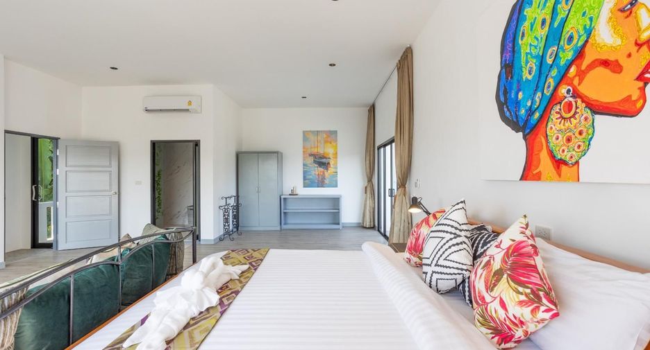 For rent 5 bedrooms villa in Mueang Phuket, Phuket