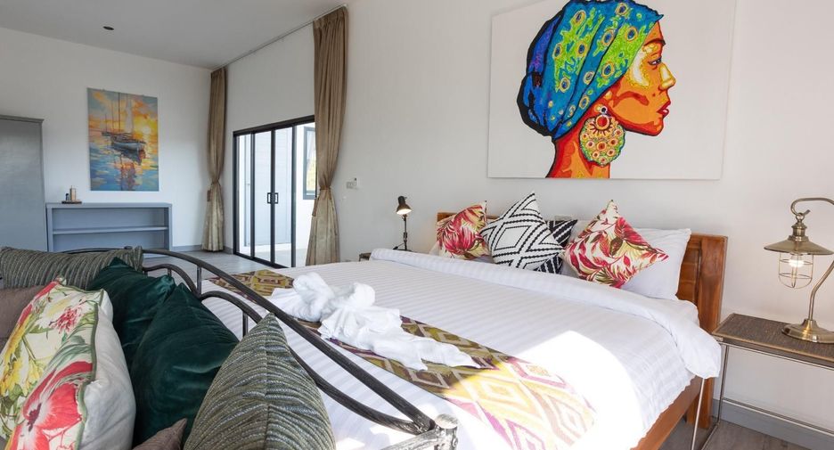 For rent 5 bedrooms villa in Mueang Phuket, Phuket