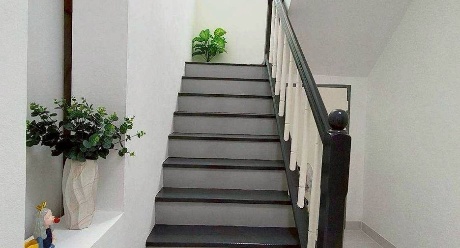 For sale 4 bedrooms house in Khlong Sam Wa, Bangkok