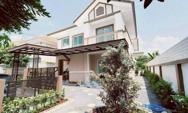 For sale 4 bedrooms house in Khlong Sam Wa, Bangkok