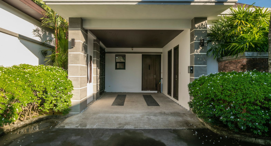For rent 3 bedrooms villa in Thalang, Phuket