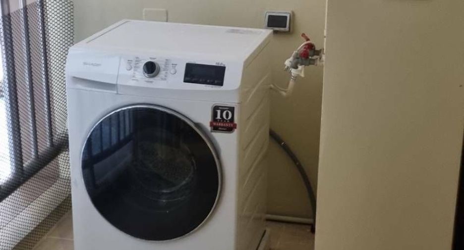 For rent 3 bedrooms apartment in Watthana, Bangkok