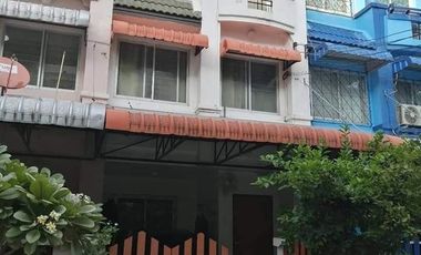 For sale 4 bedrooms townhouse in Bueng Kum, Bangkok