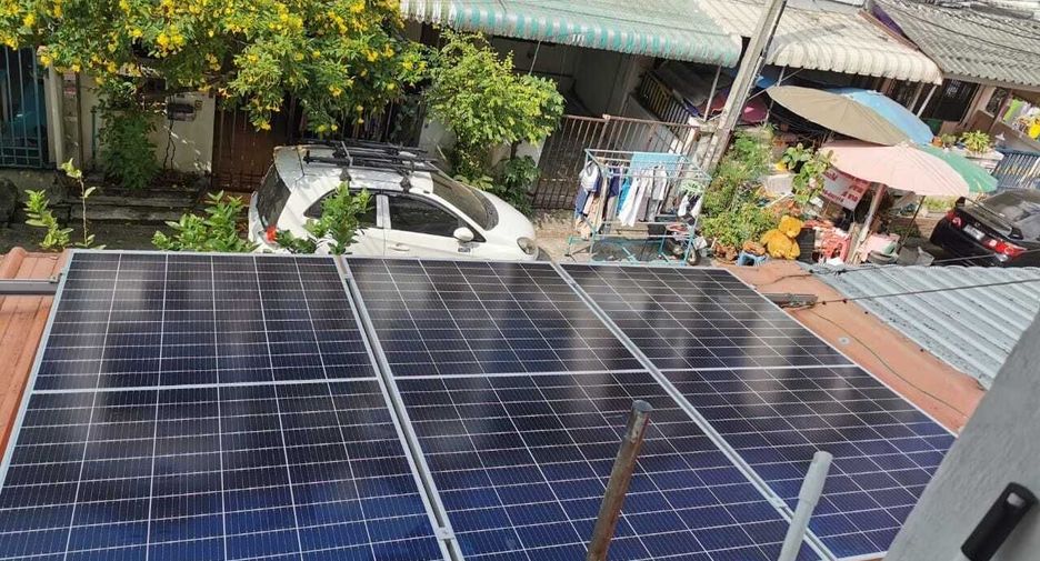 For sale 4 bedrooms townhouse in Bueng Kum, Bangkok