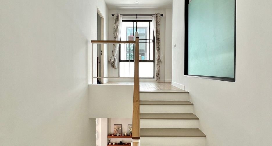 Casa en alquiler de 3 habitaciones en Mueang Phuket, Phuket