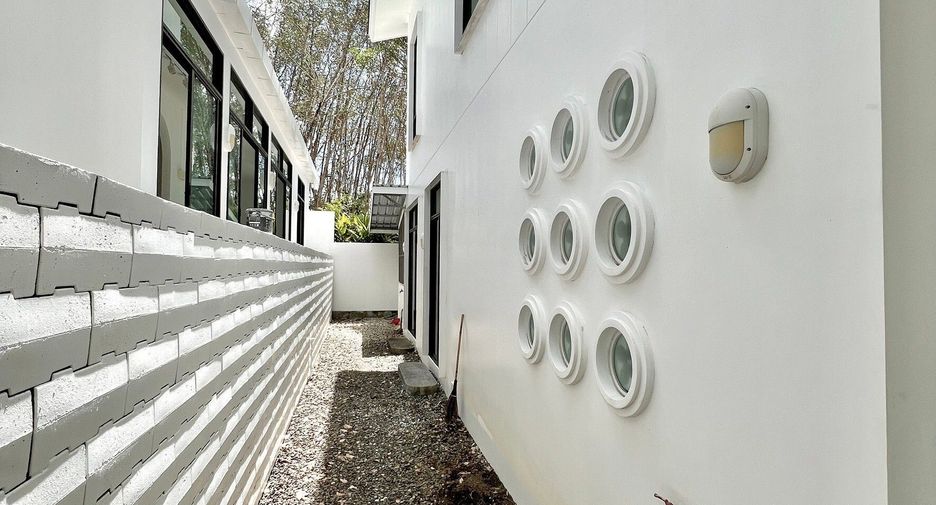 Casa en alquiler de 3 habitaciones en Mueang Phuket, Phuket