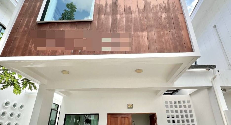 Casa en alquiler de 3 habitaciones en Mueang Phuket, Phuket